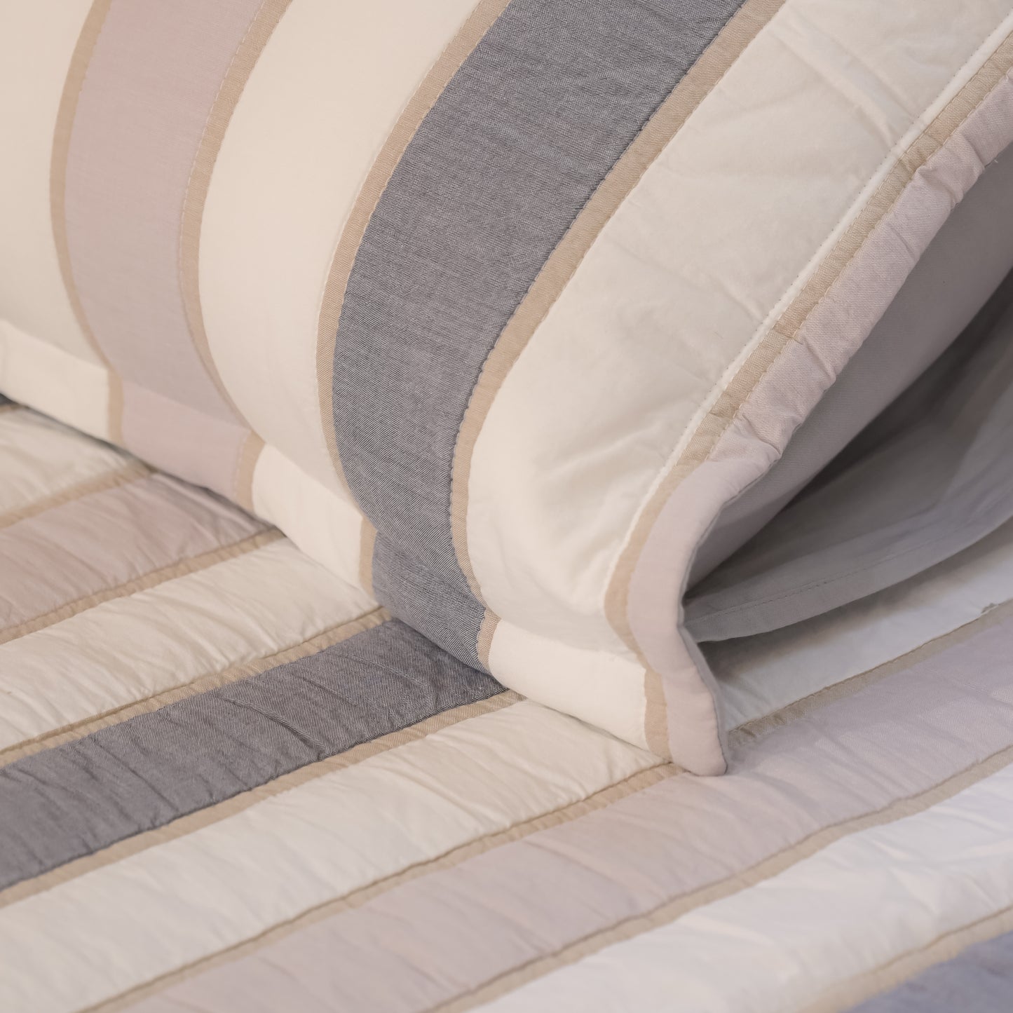 Symphony BEDDING SET (3 PIECE SET)