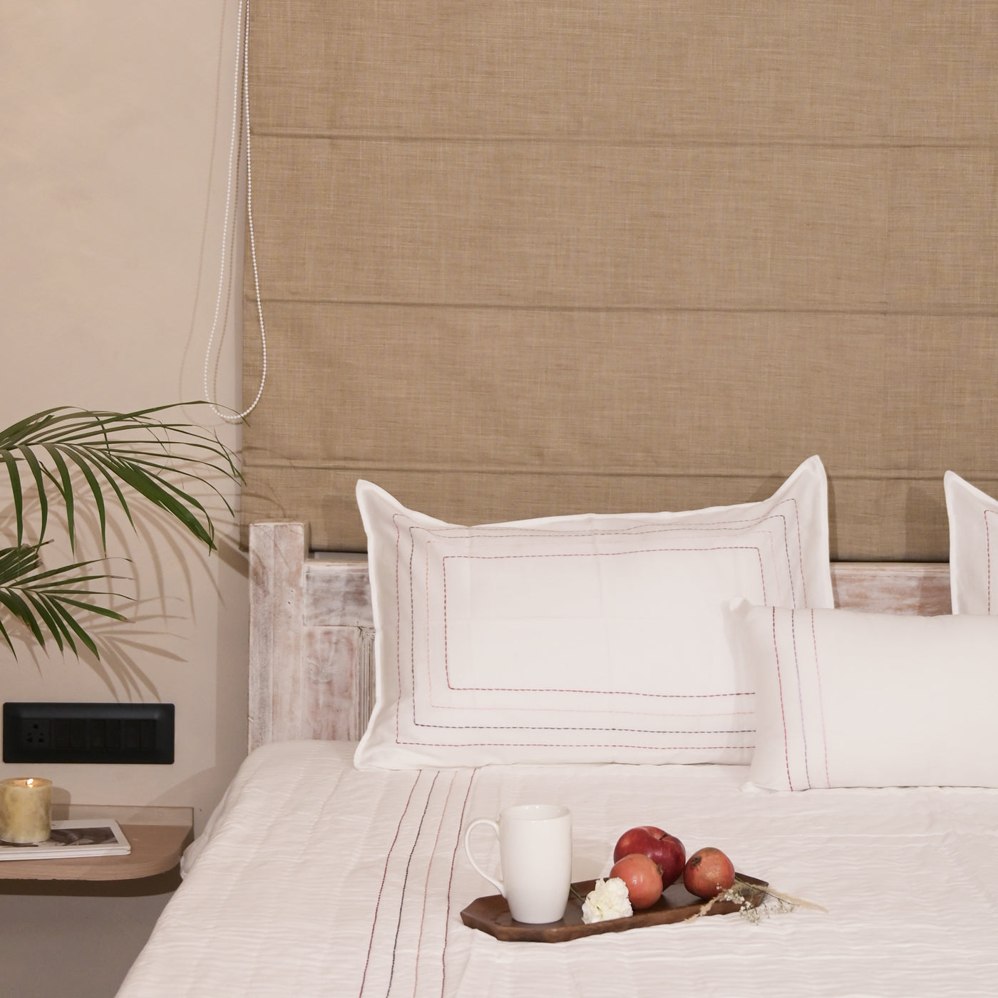 Heirloom Dreams BEDDING SET (4 PIECE SET)