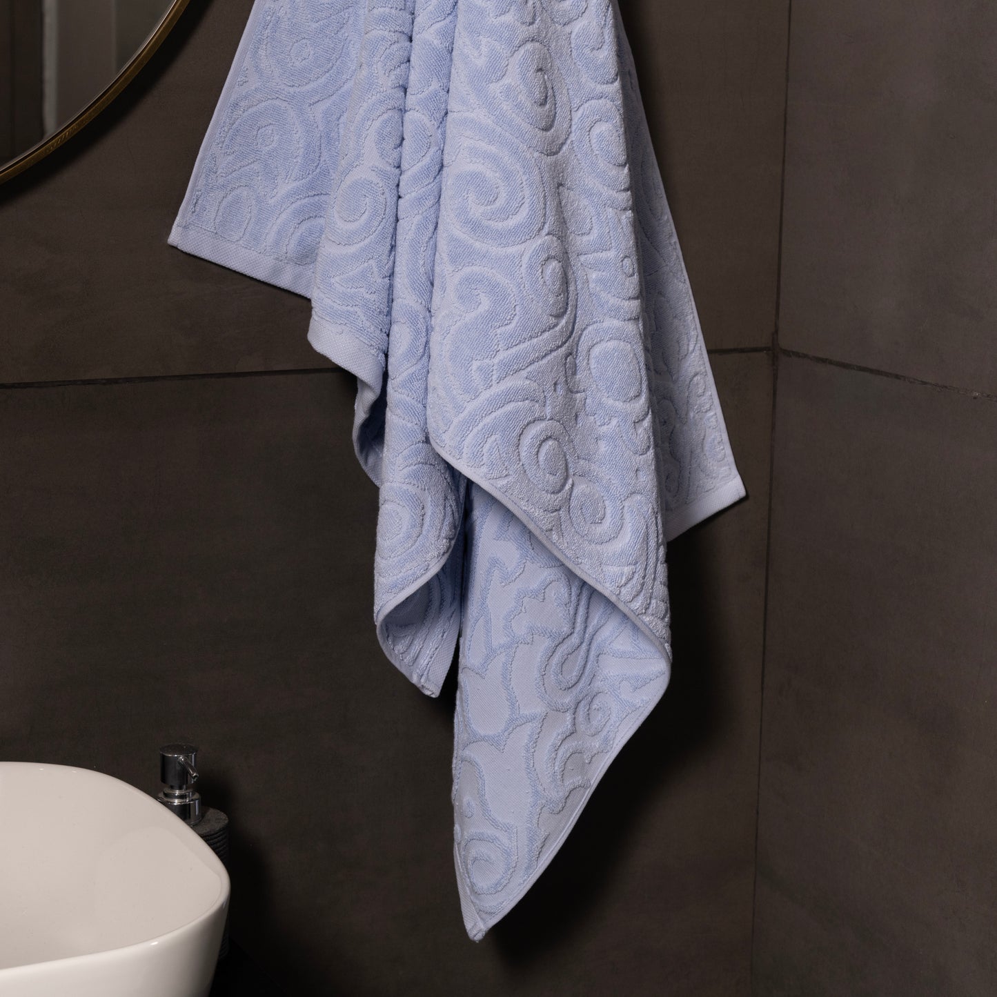 DAYDREAM BLUE - 1 BATH TOWEL