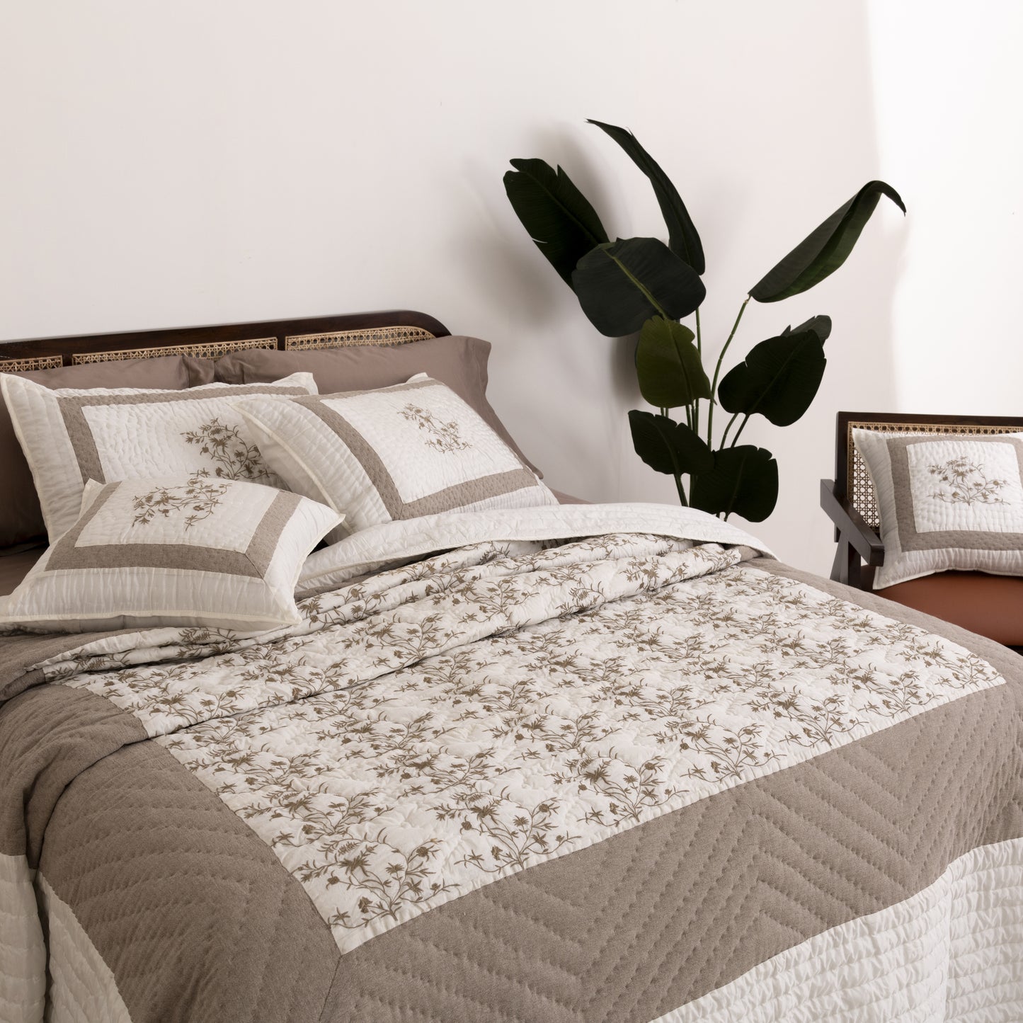 SLUMBER BEDSPREAD SET