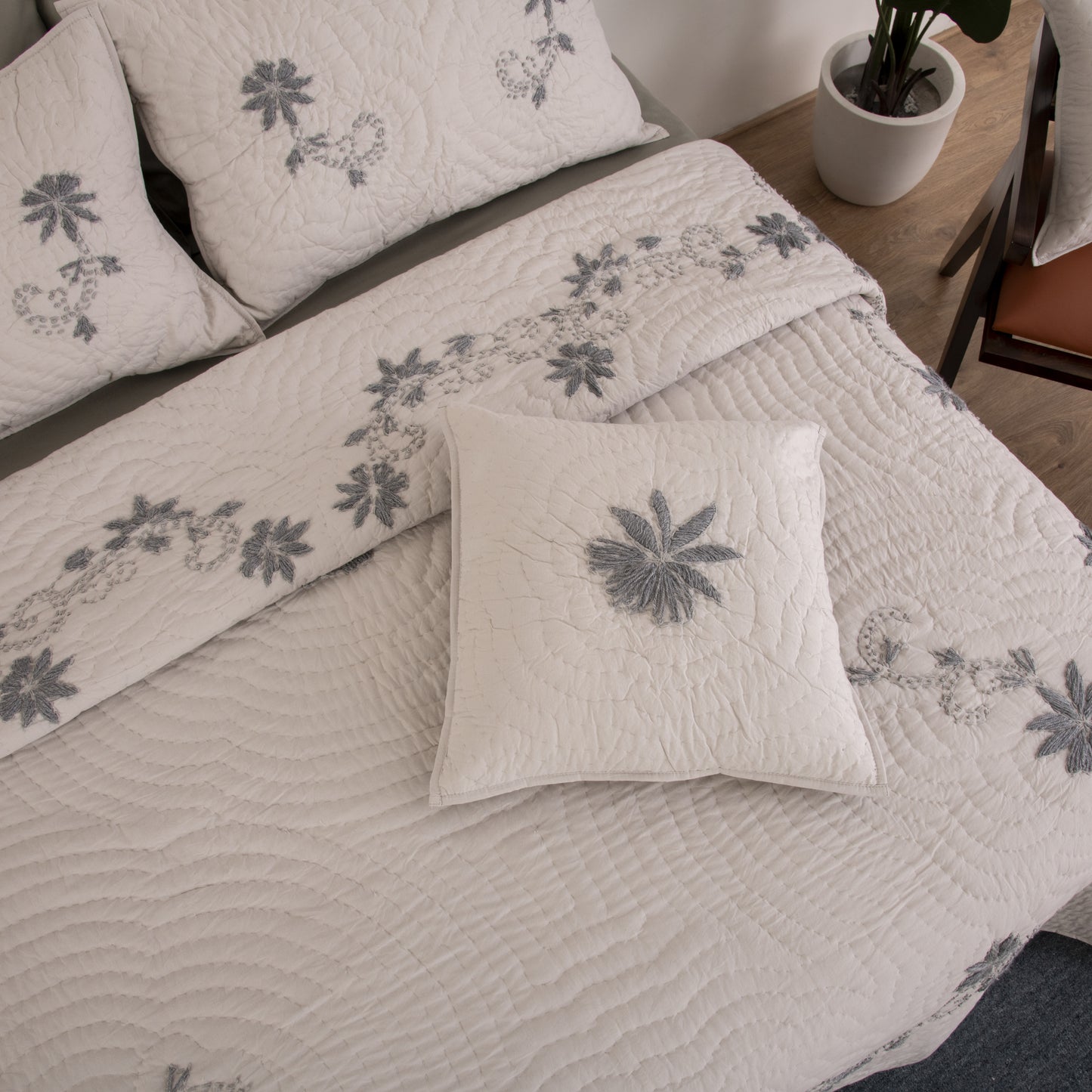 VOGUE BEDSPREAD SET
