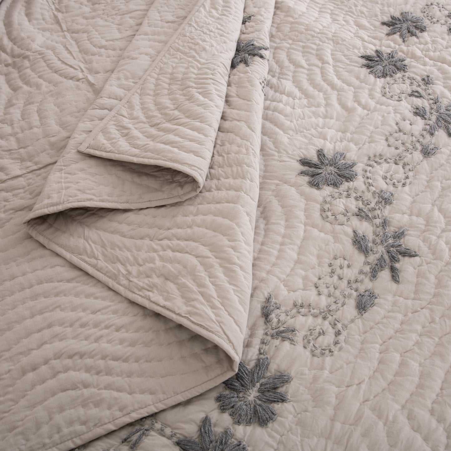 VOGUE BEDSPREAD SET