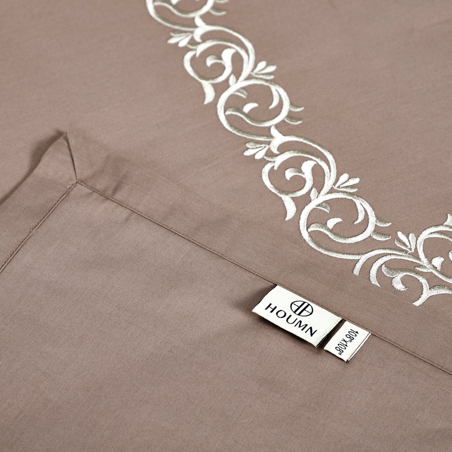 Barrow Embroidered Bedsheet Set | Houmn