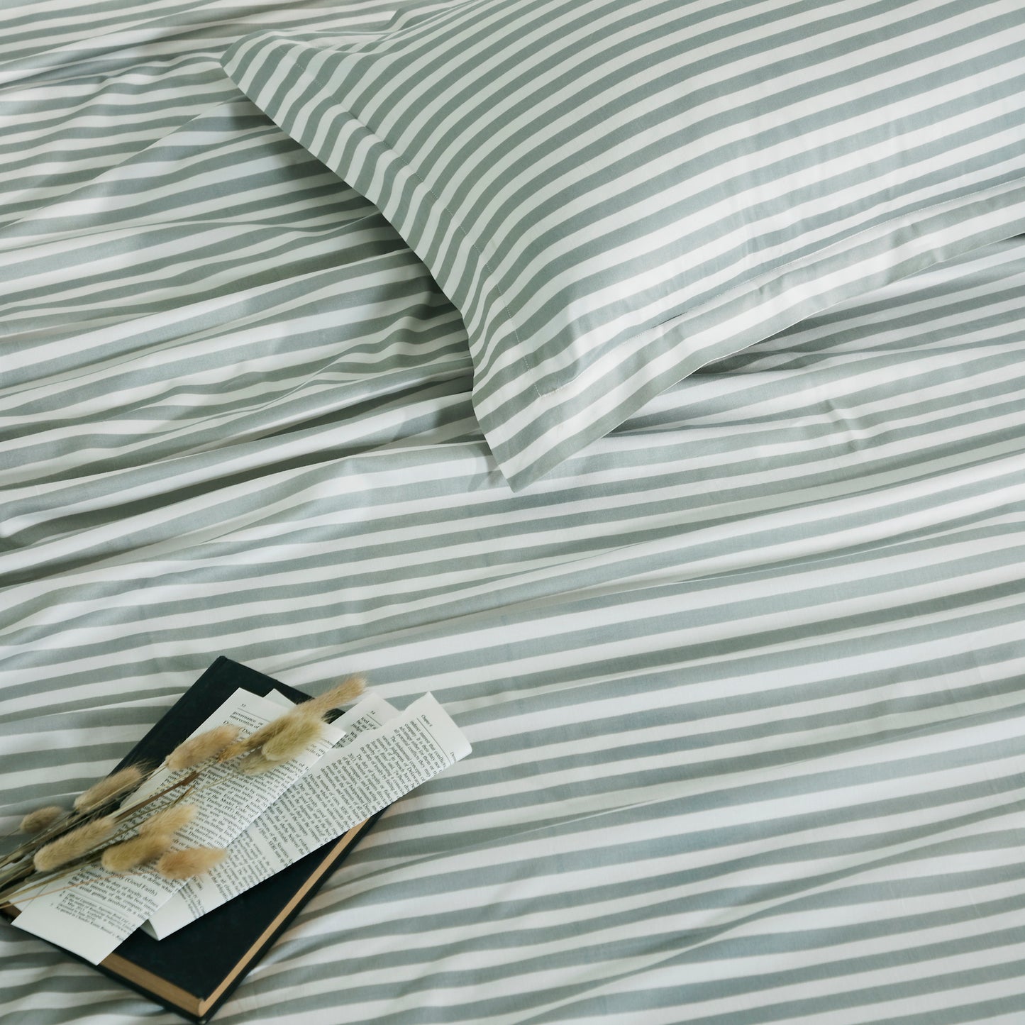 STRIPE PLAIN BEDSHEET - 400TC