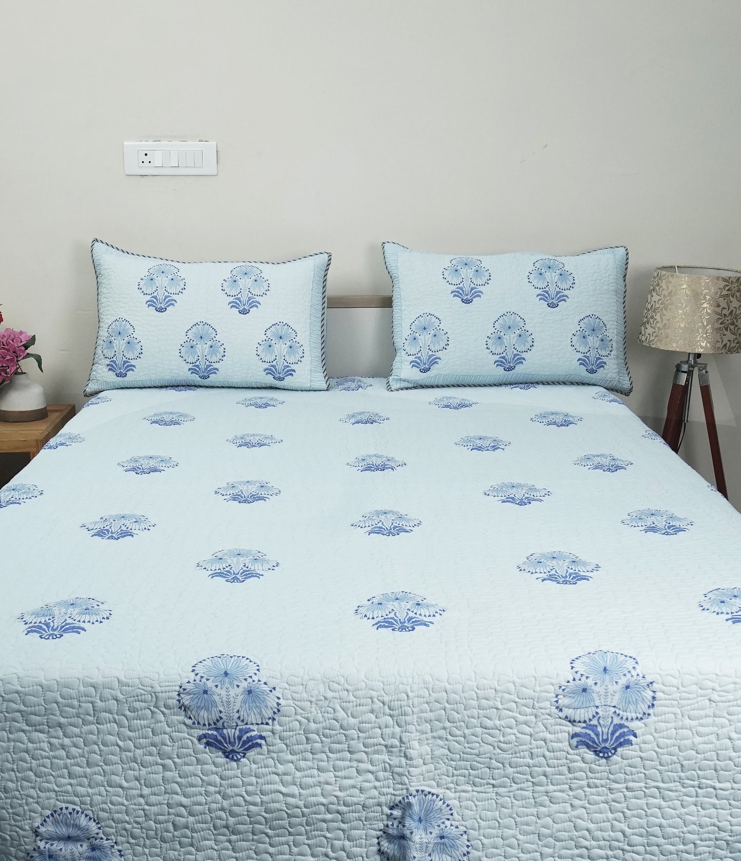 BLUE MAEDOW BEDCOVER SET (3 PIECE SET)