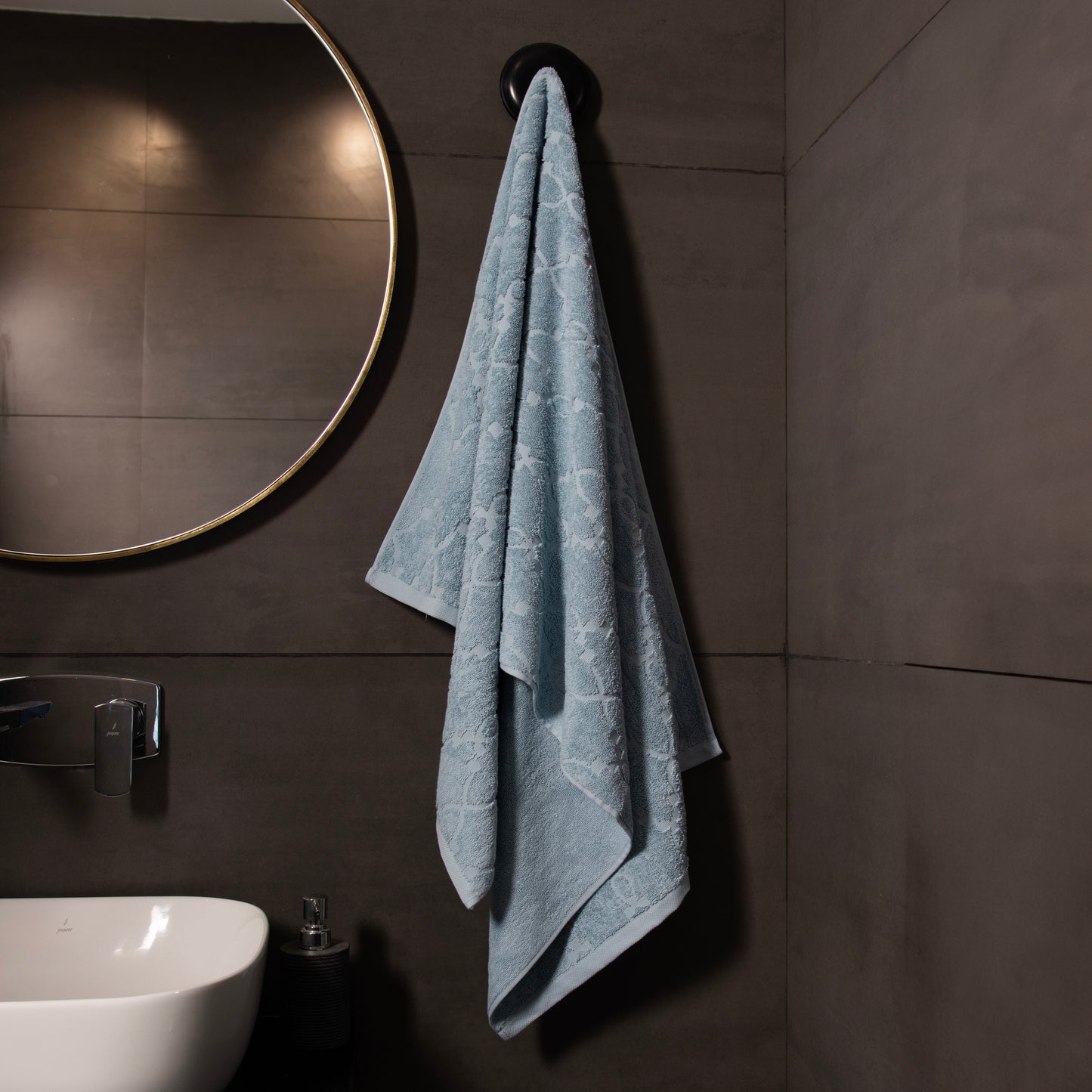 FORM SKY BLUE - 1 BATH TOWEL