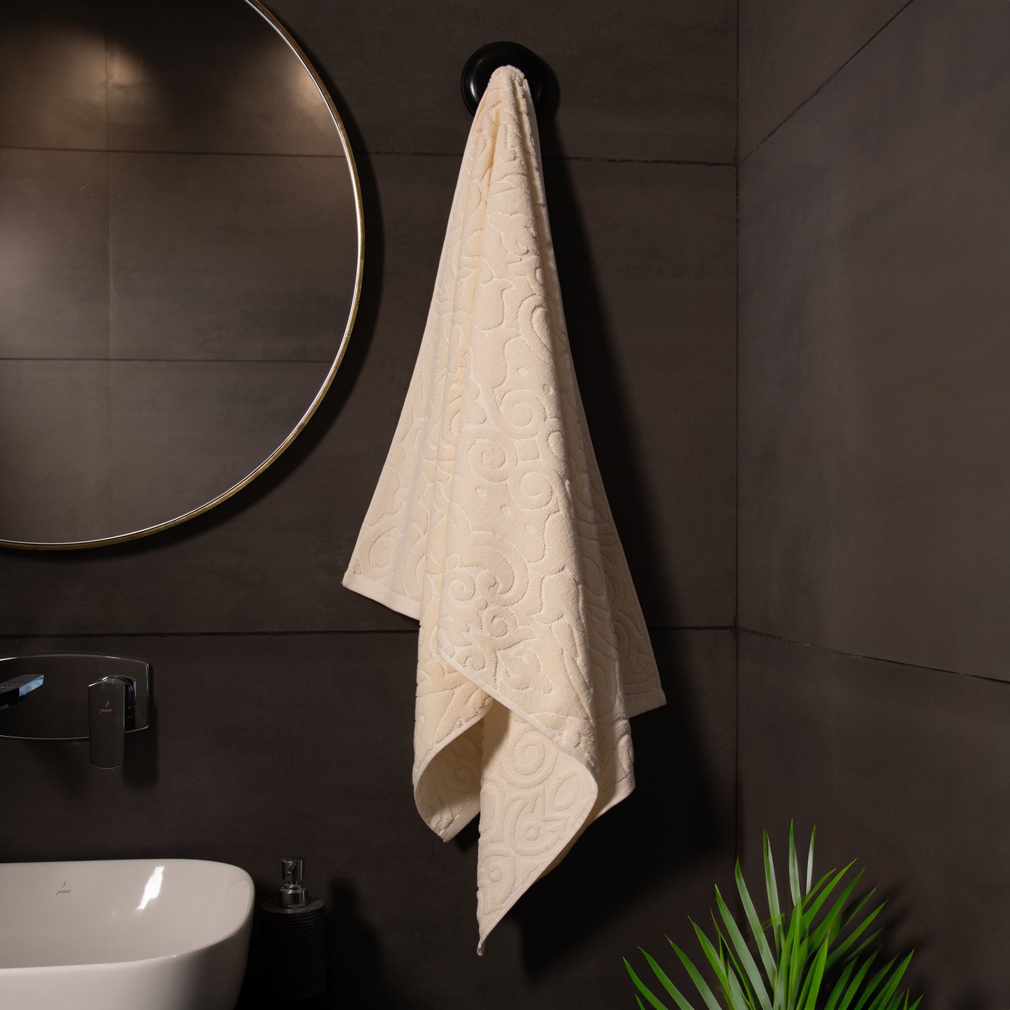 DAYDREAM WHITE - 1 BATH TOWEL