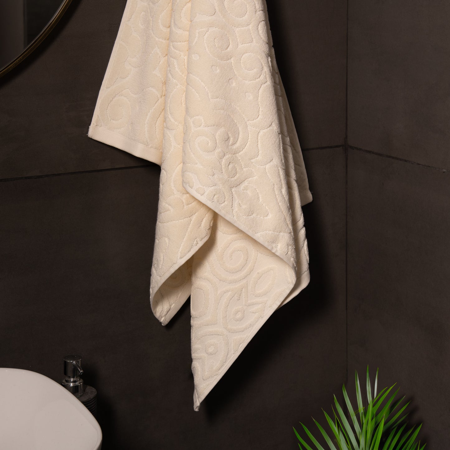 DAYDREAM WHITE - 1 BATH TOWEL