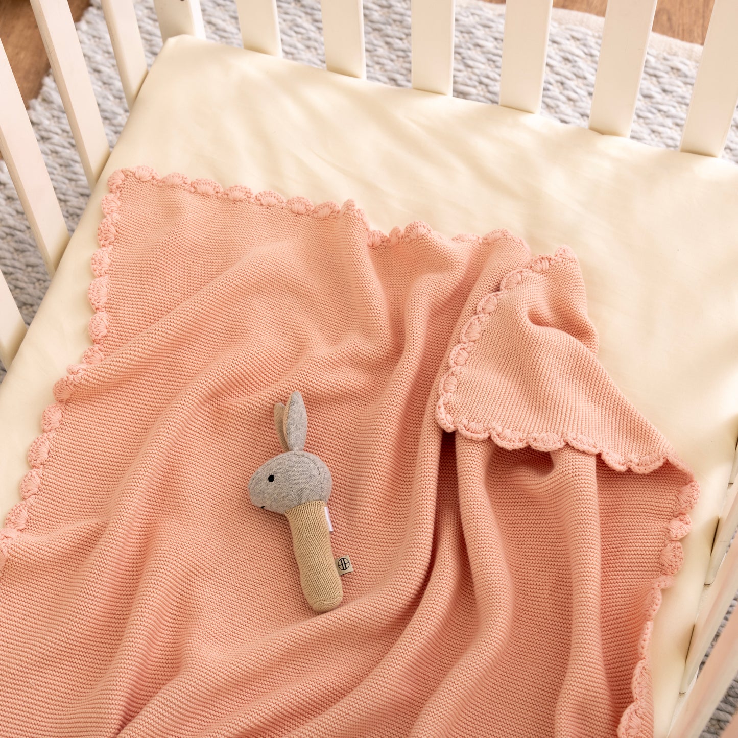 HUGBUG BABY BLANKET/THROW WITH TOY