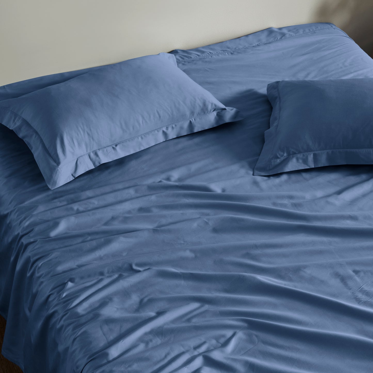 FEATHER STITCH PLAIN BEDSHEET - 300TC