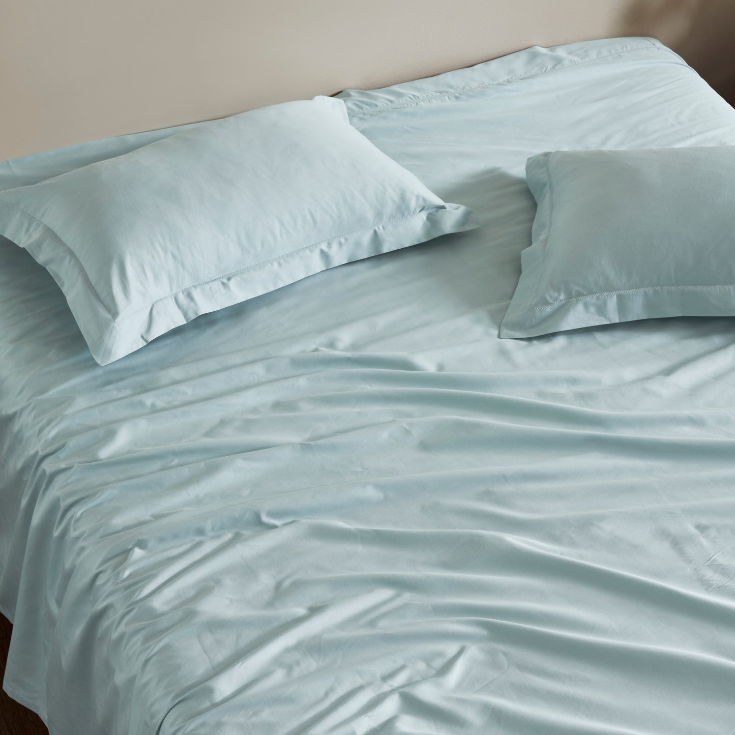 FEATHER STITCH PLAIN BEDSHEET - 300TC