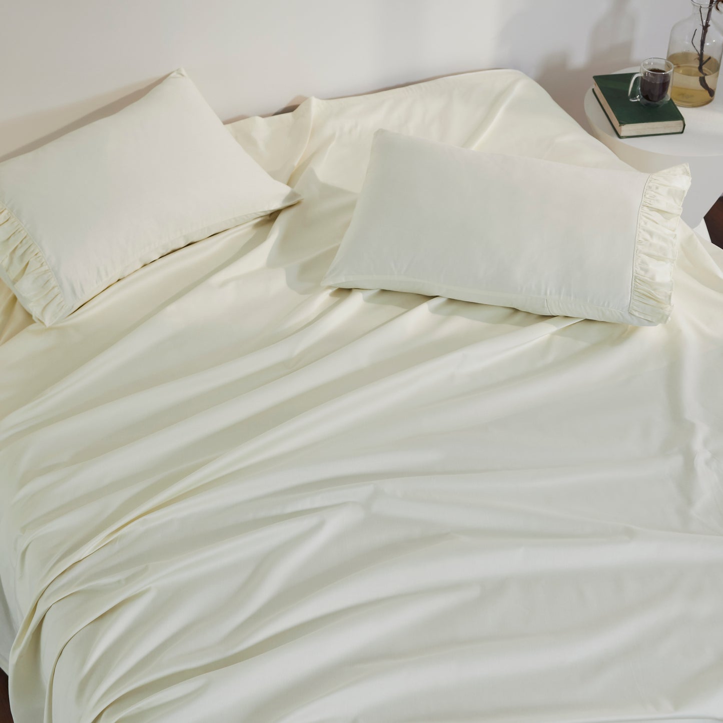 RUFFLE PLAIN BEDSHEET - 400TC
