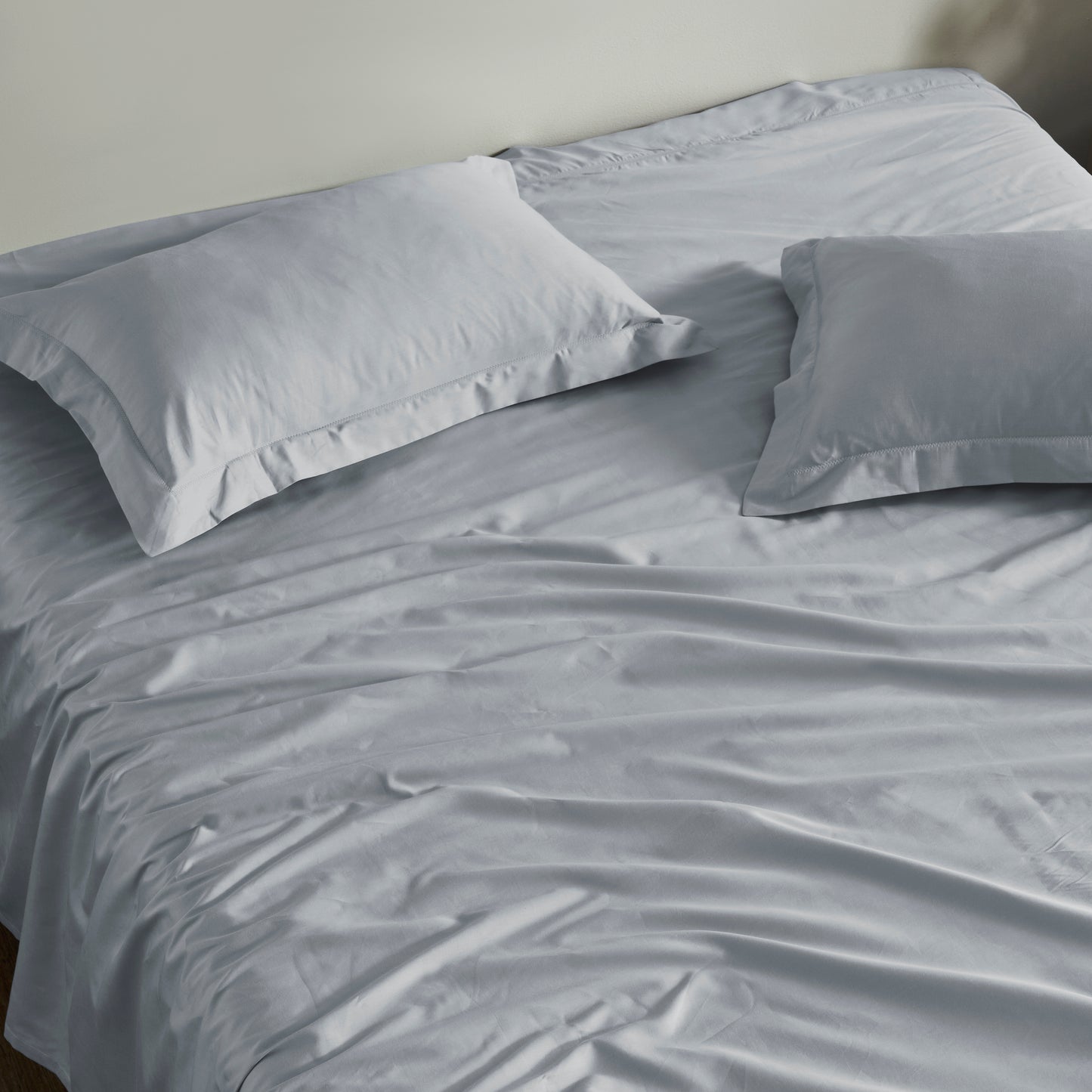 FEATHER STITCH PLAIN BEDSHEET - 300TC