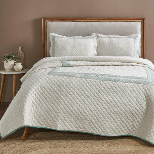 Arturia Quilted Bedding Set