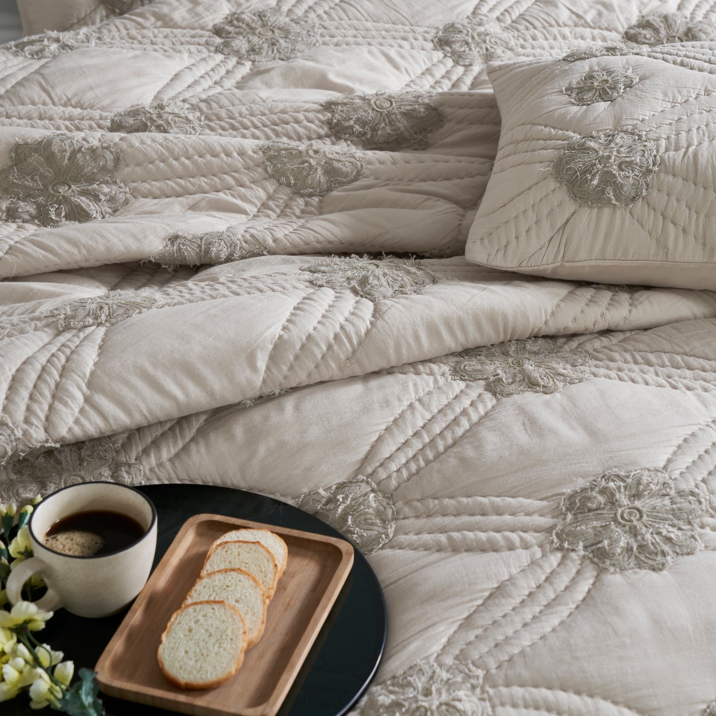 Hemera Bedding Set