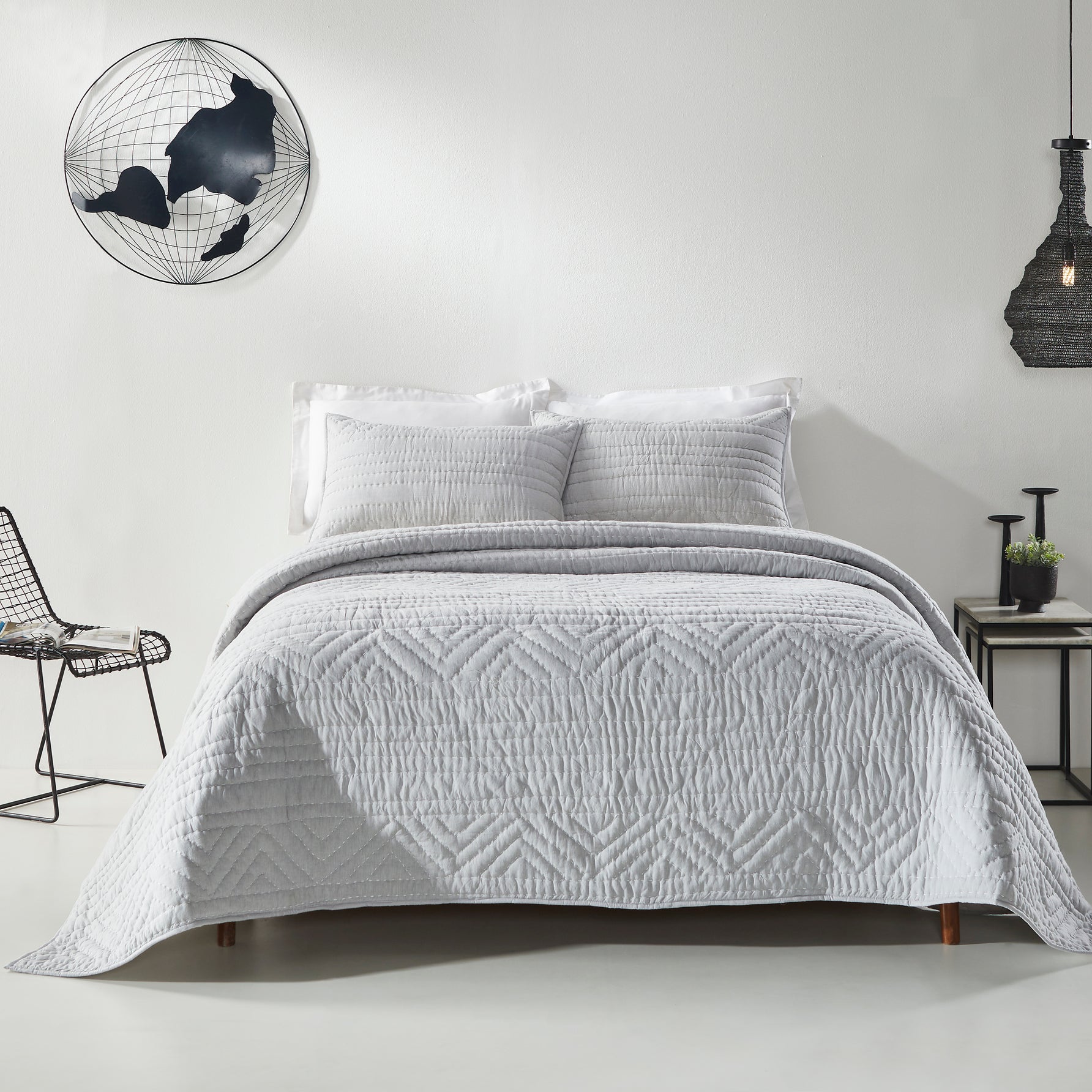 CAPITOL QUILTED BEDDING SET