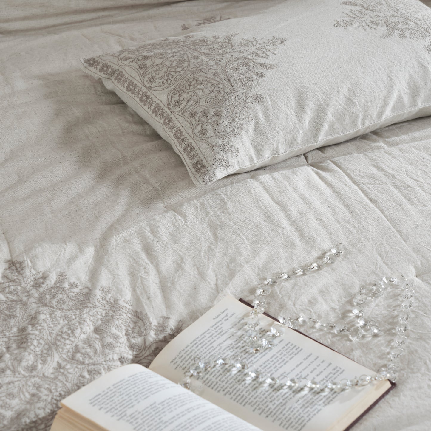 Sturgeon Embroidered Bedding Set