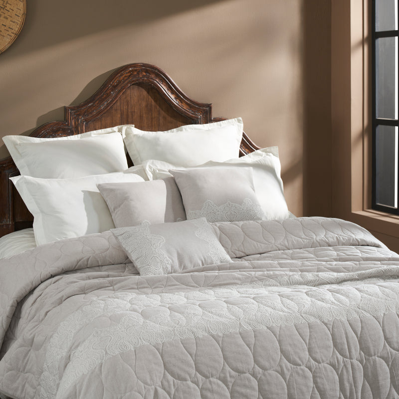 CARP EMBROIDERED BEDDING SET