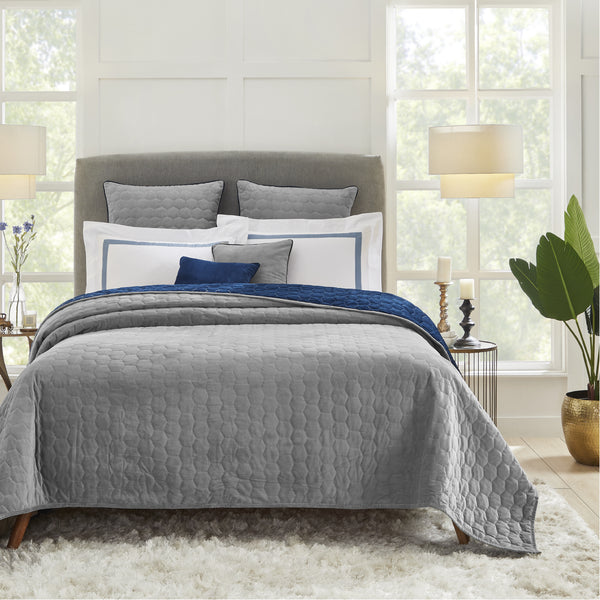 VERSE BEDDING SET (5 PIECE SET)